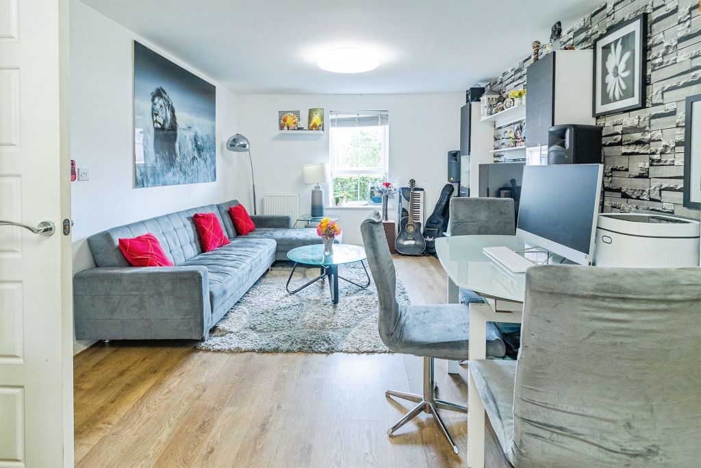 Additional image 4 of 2 bed flat for saleDesign Drive, Dunstable LU6