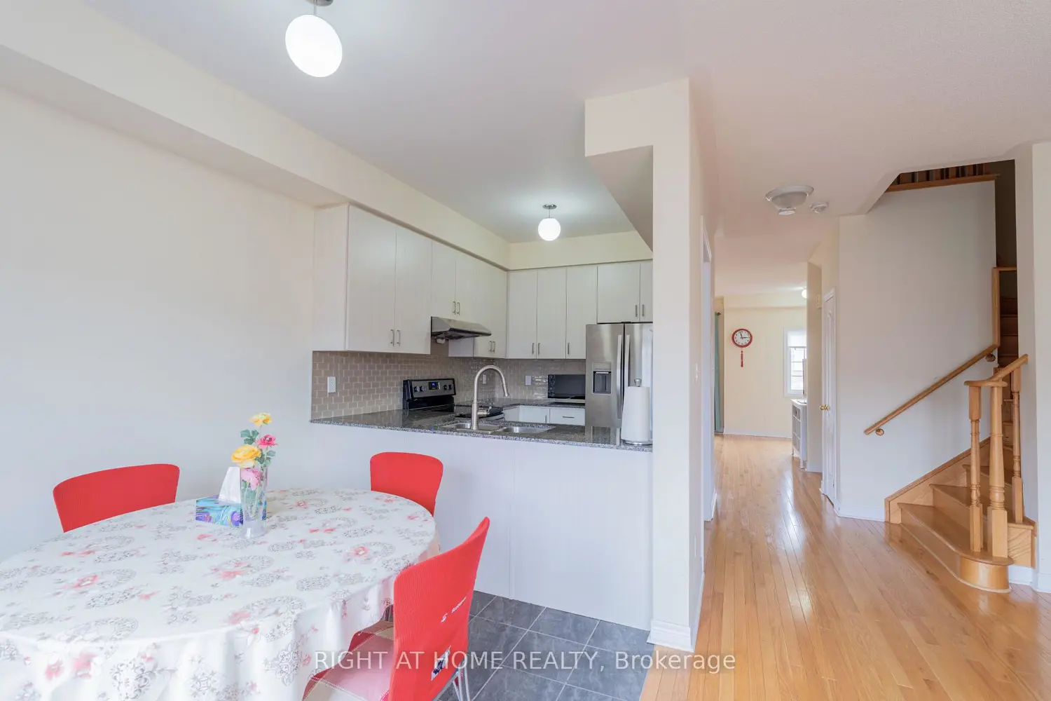 Additional image 7 of 1518 Shepway Mews