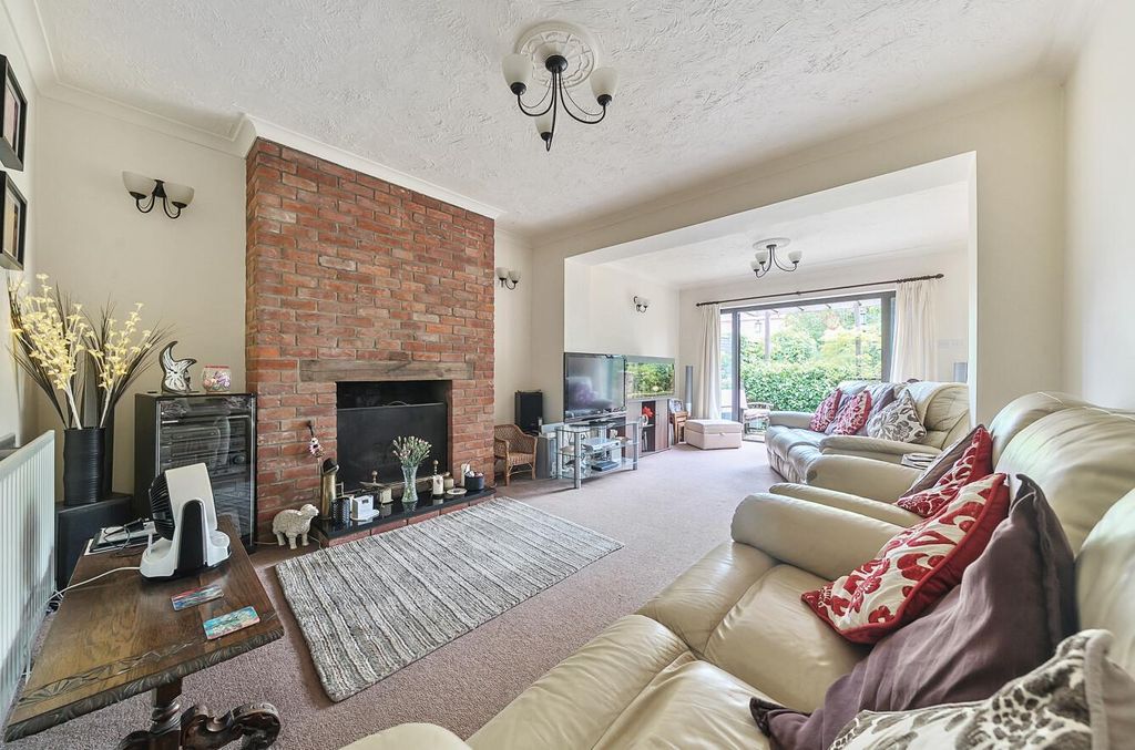 Additional image 2 of 4 bed end terrace house for saleConiston Road, Eastleigh SO50