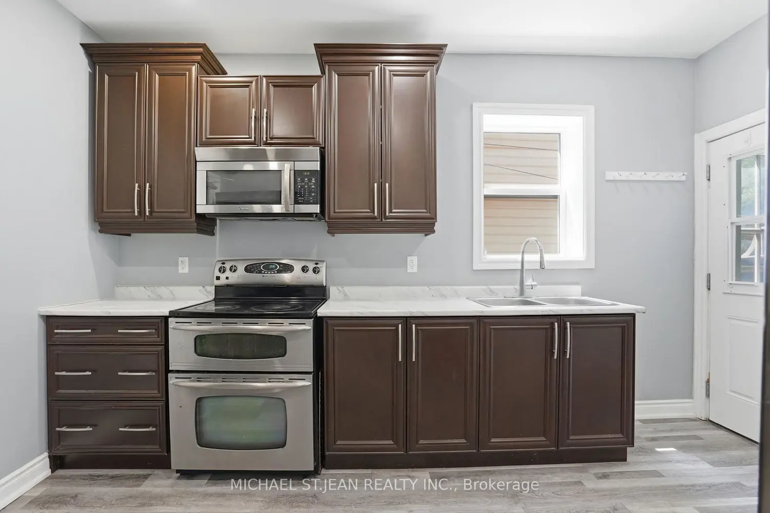 38 Norway Avenue photo 5