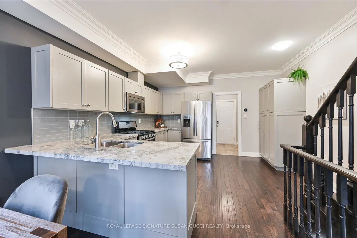Additional image 4 of 2833 St Clair Avenue