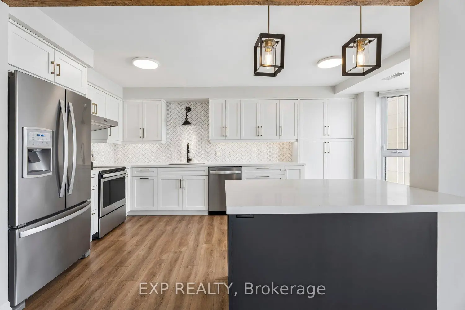 67 Caroline Street 1304 photo 2
