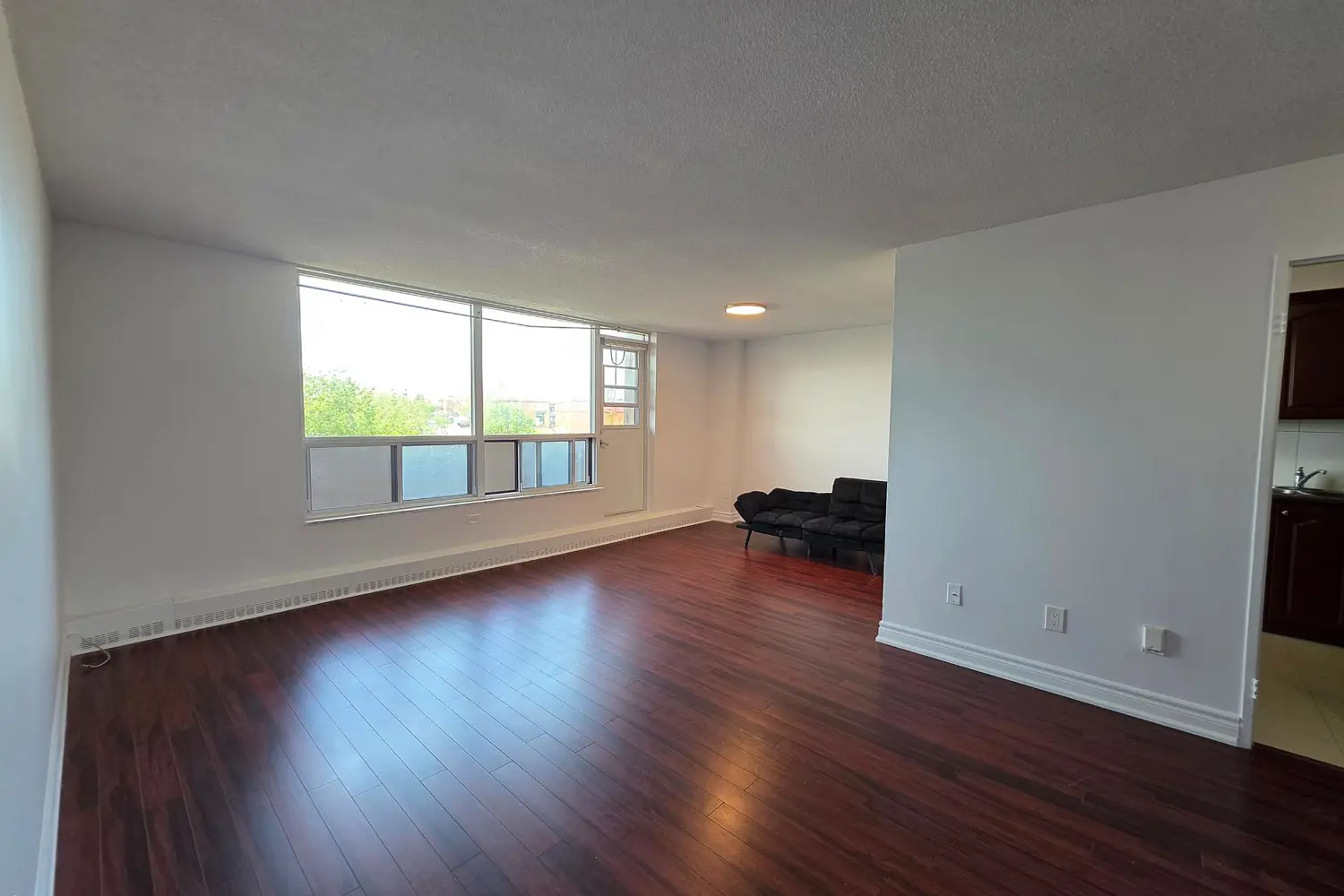 Additional image 17 of 3390 Weston Road 301