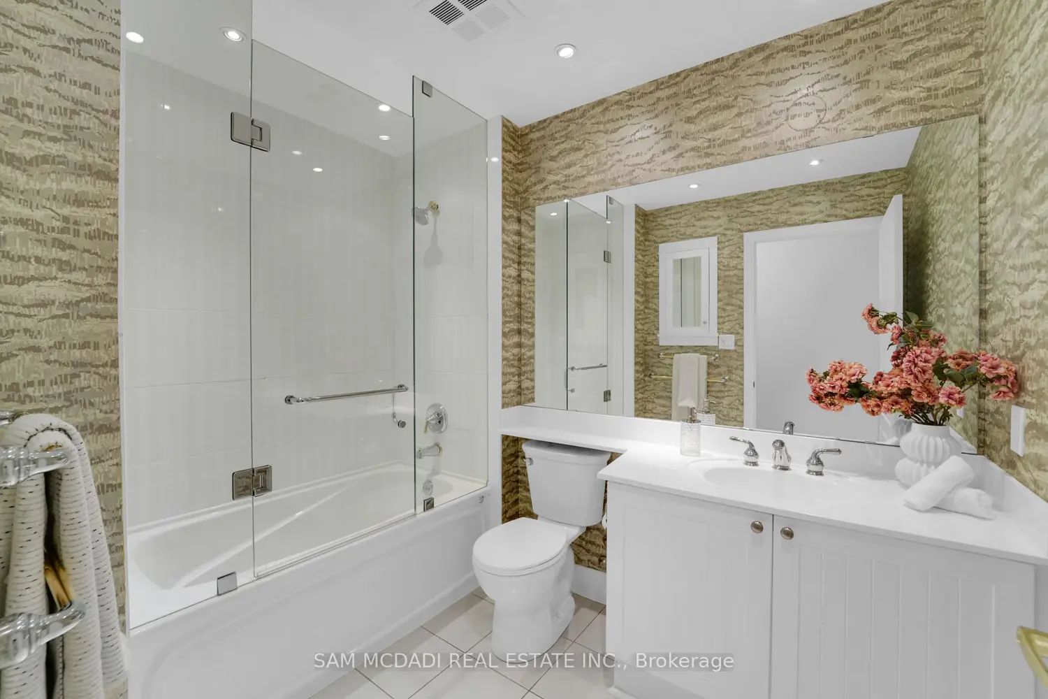 Additional image 11 of 65 Port Street 509