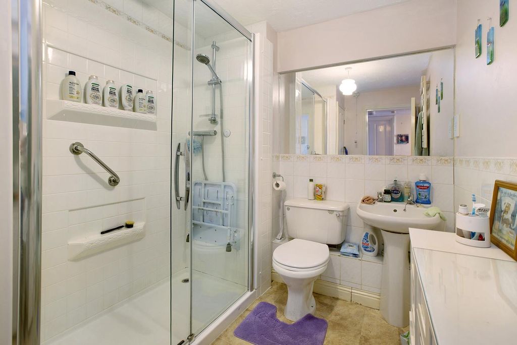 Additional image 11 of 2 bed flat for saleExeter Road, Dawlish EX7