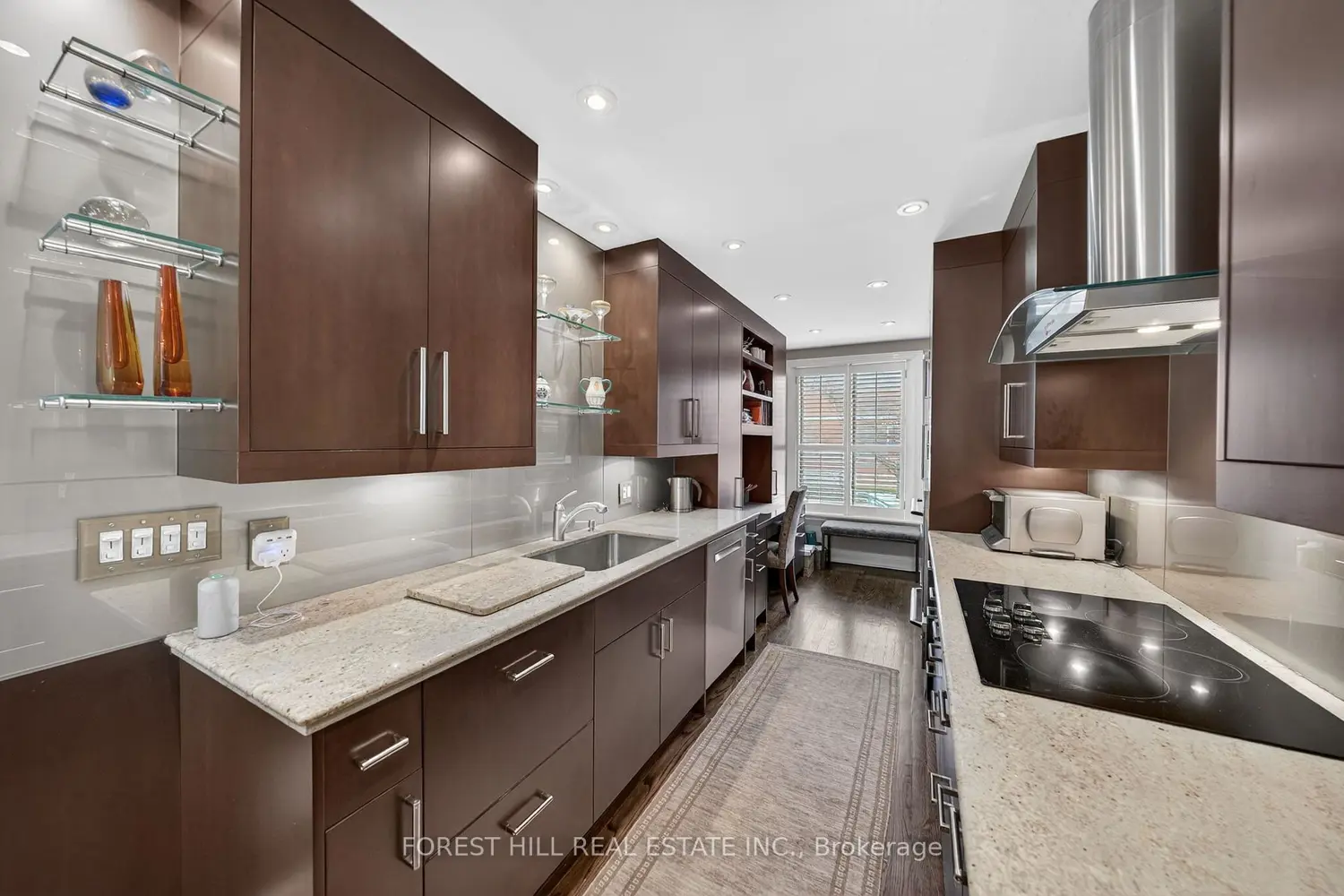 Additional image 4 of 252 Spadina Road