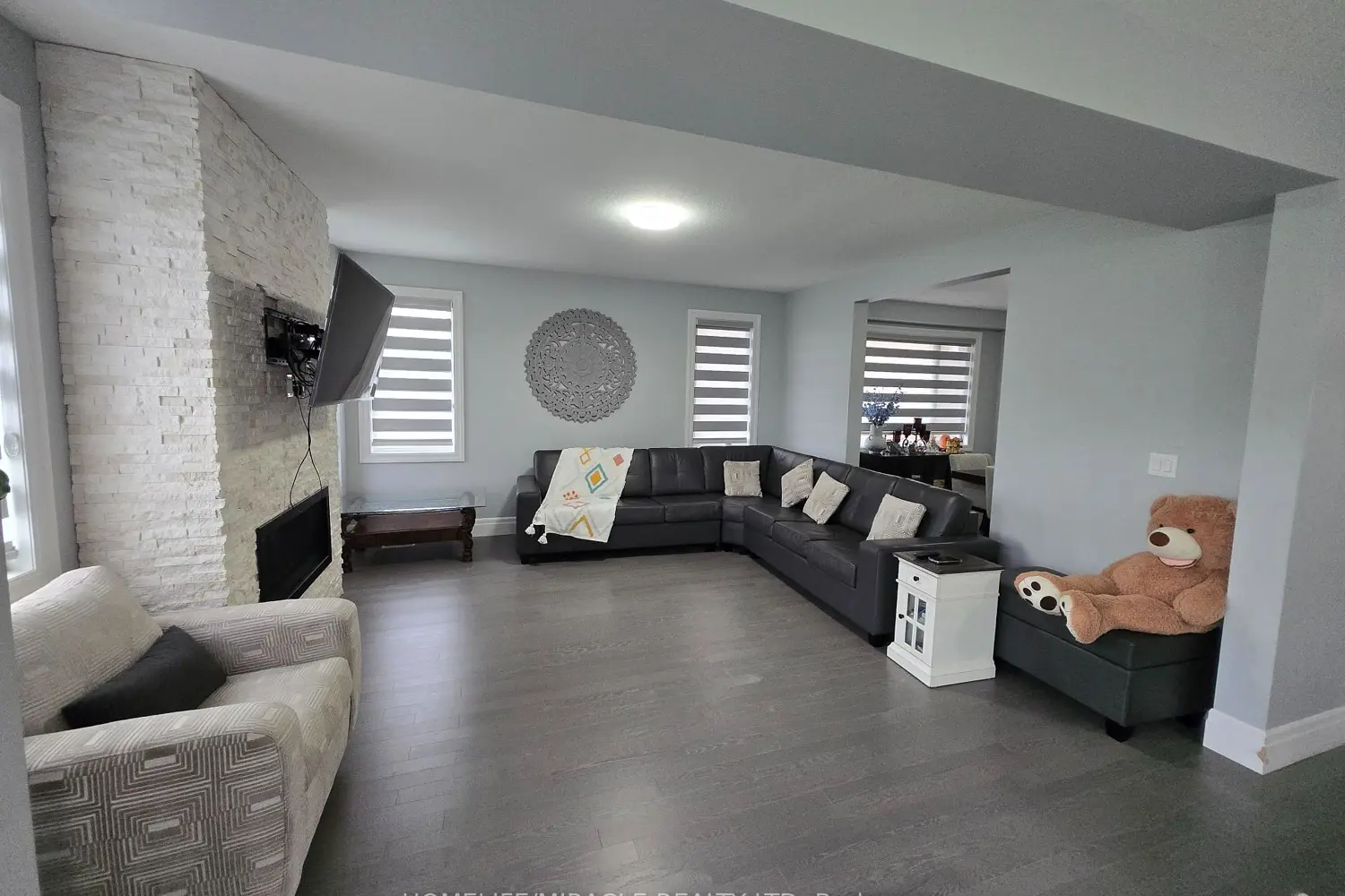 172 Freure Drive photo 5