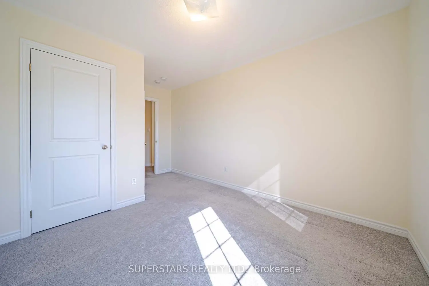 Additional image 17 of 2408 Angora Street