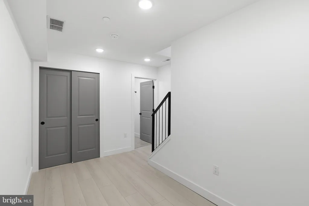 Additional image 8 of 1023 W Orleans Street, Philadelphia, PA 19133