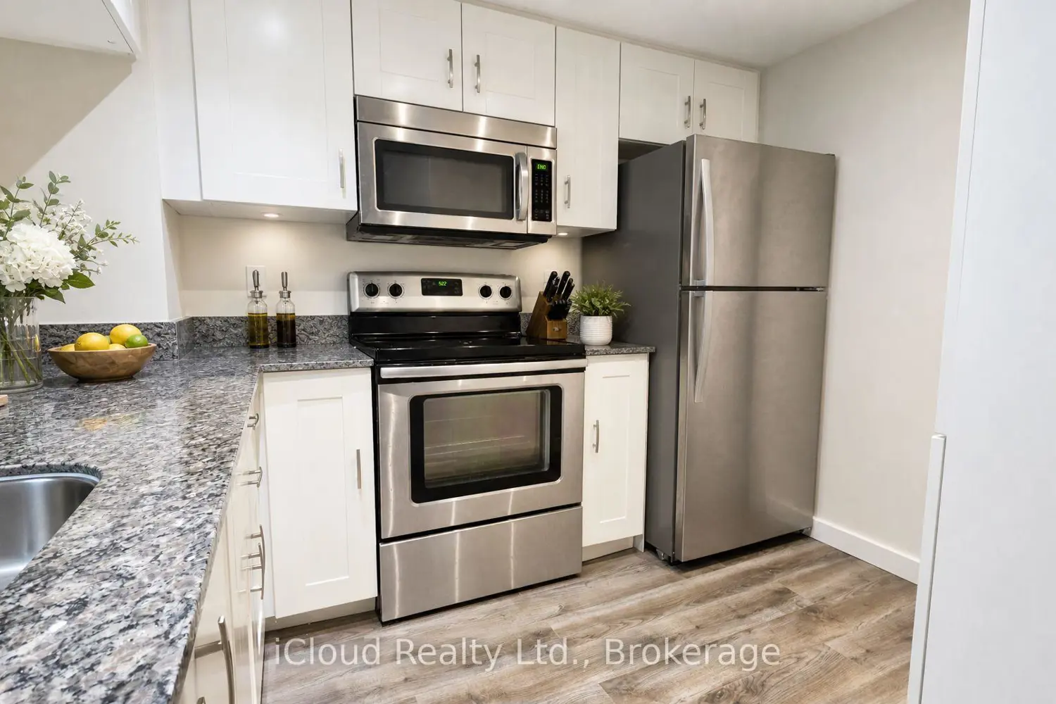 Additional image 5 of 101 Subway Crescent 302