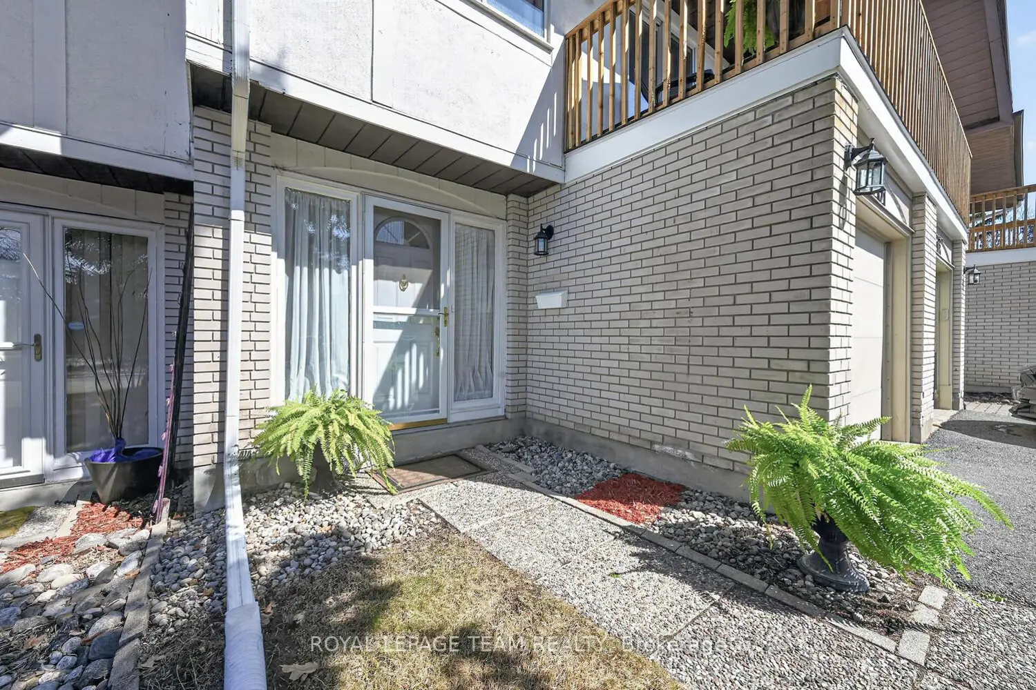 2521 Flannery Drive photo 3