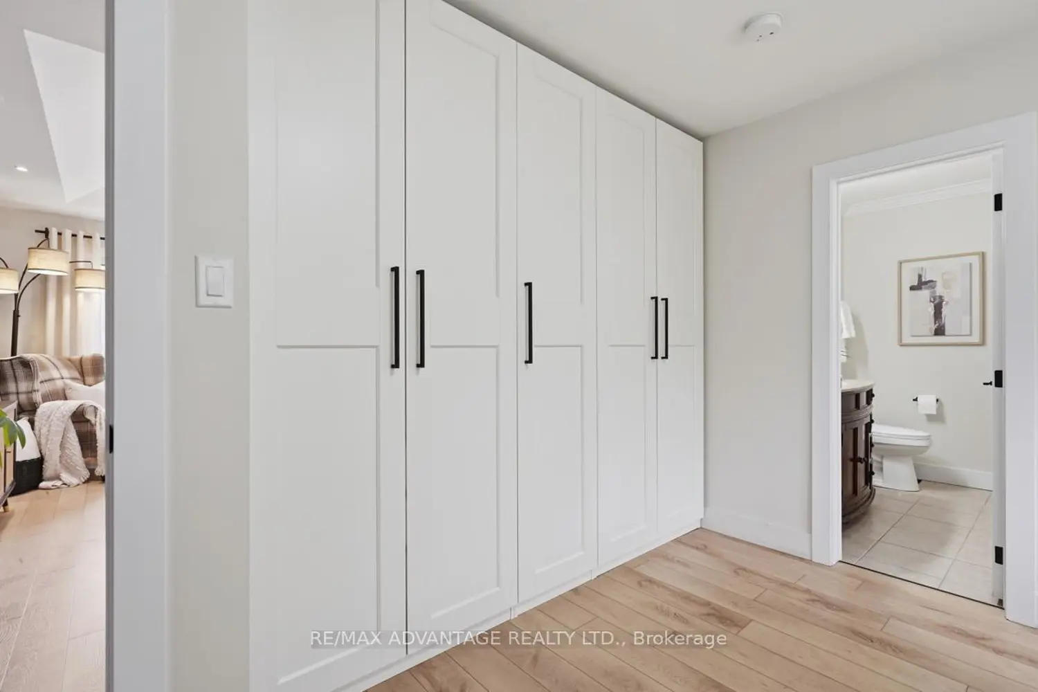Additional image 8 of 937 Luxton Drive