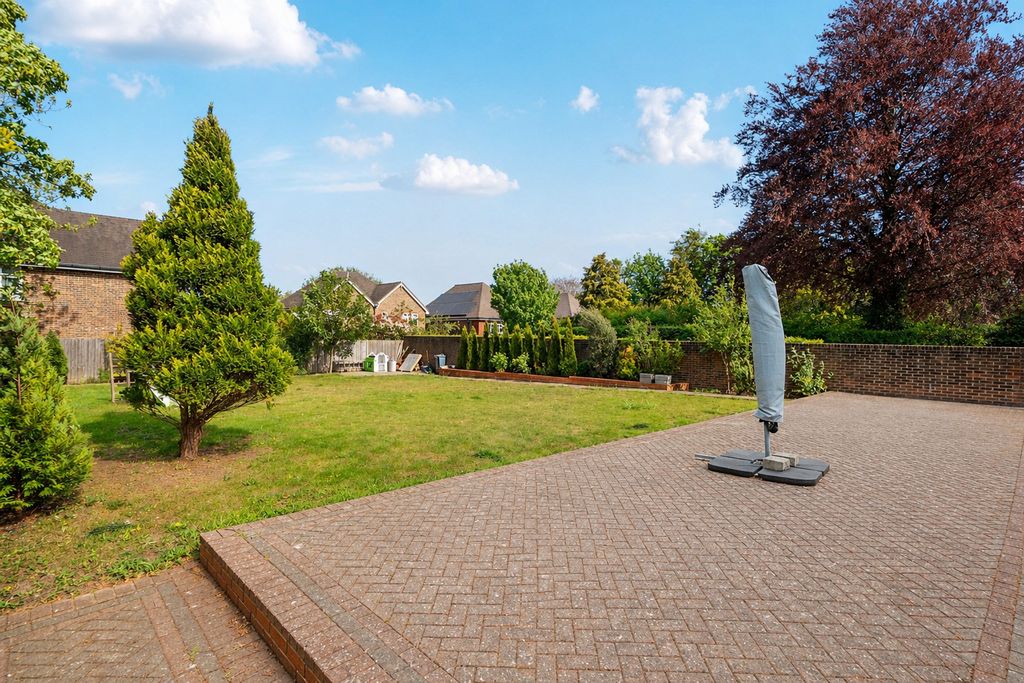 Additional image 16 of 6 bed detached house for saleFir Tree Road, Epsom KT17