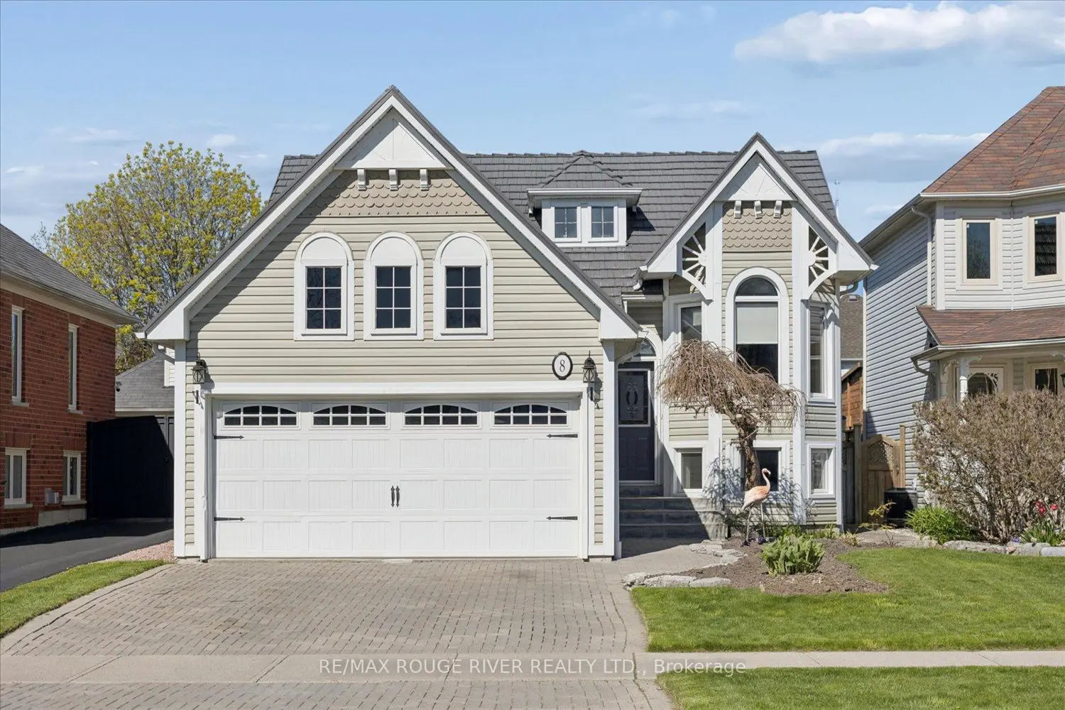 8 Rosemarie Crescent
