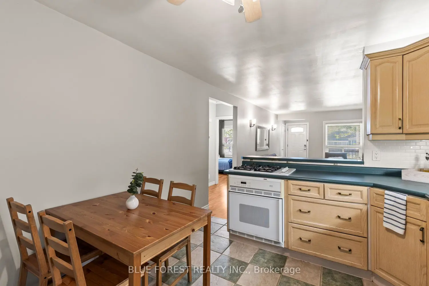 Additional image 7 of 808 Adelaide Street