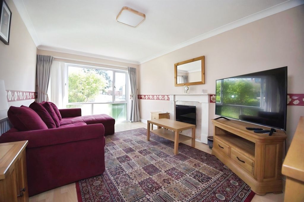 Additional image 7 of 2 bed flat for salePenlan Rise, Llandough, Penarth CF64