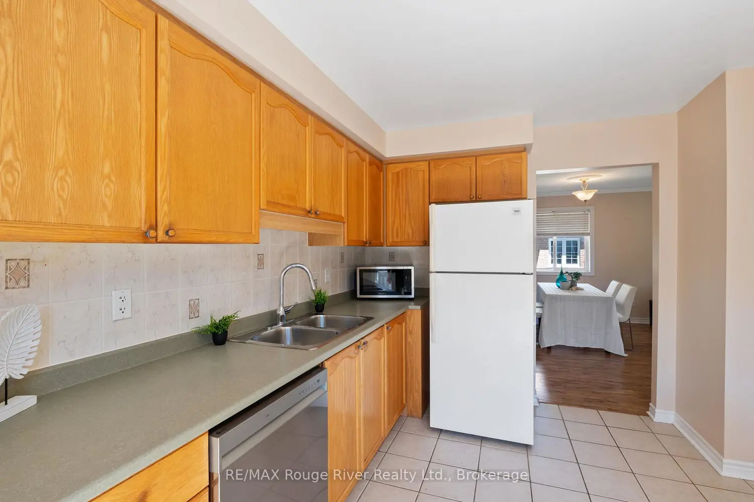 Additional image 4 of 795 Munson Crescent