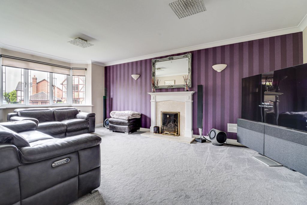Additional image 5 of 4 bed detached house for saleBadgers Gate, Dunstable LU6