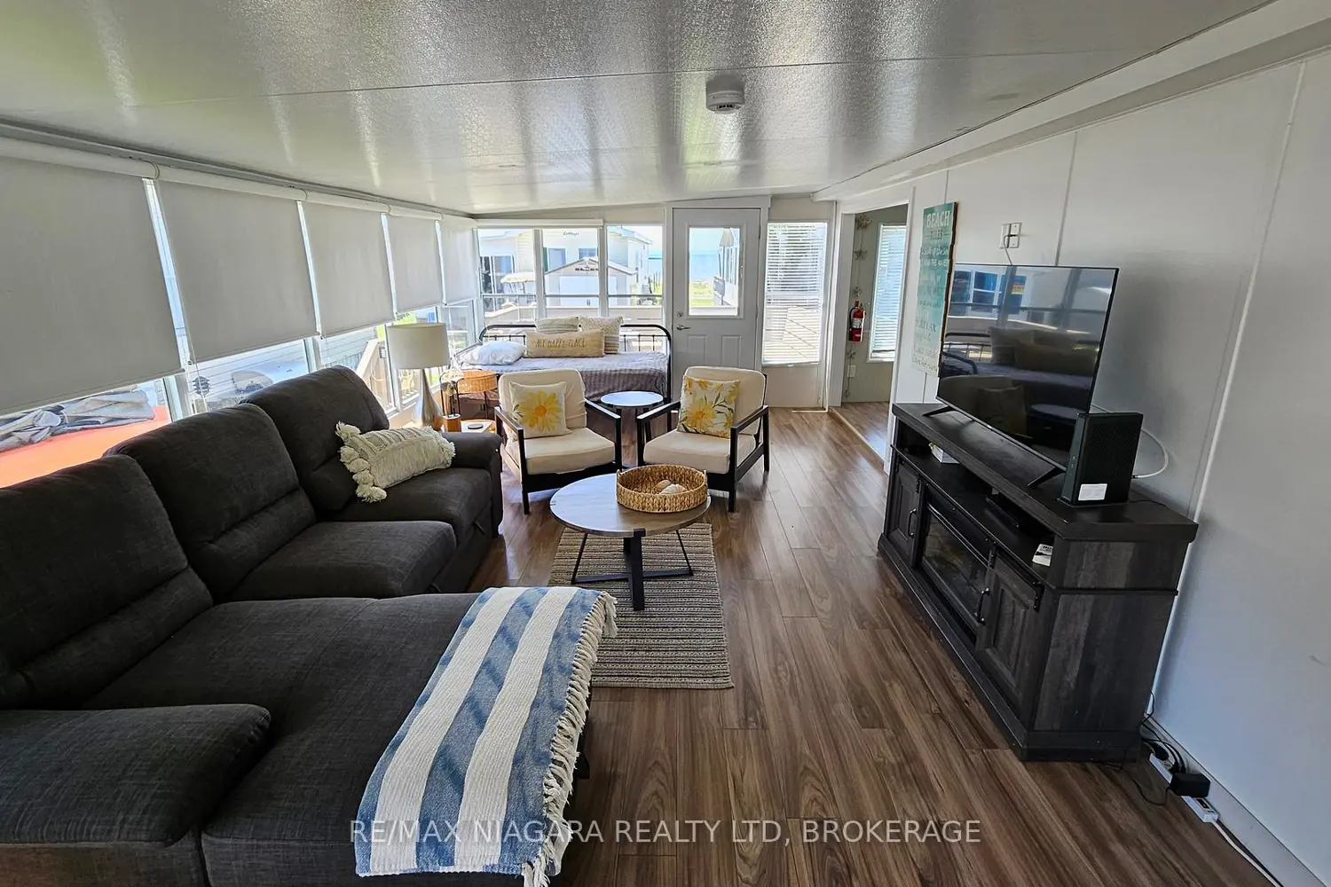 17 Mariner Crescent photo 2