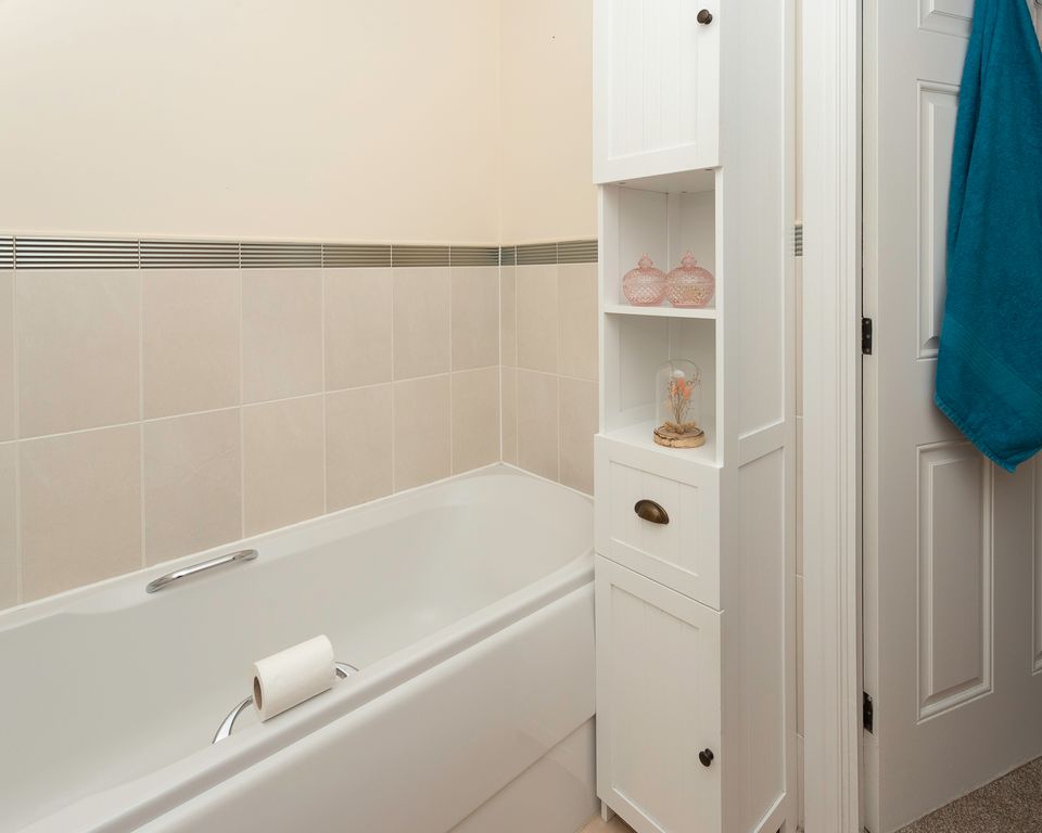 Additional image 14 of 2 bed flat for saleBlackthorn Drive, Huddersfield HD3