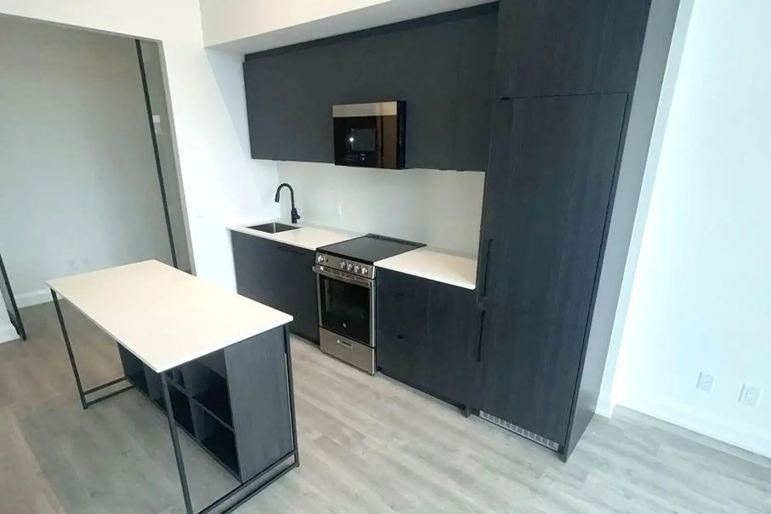 Additional image 6 of 2369 Danforth Avenue 1006