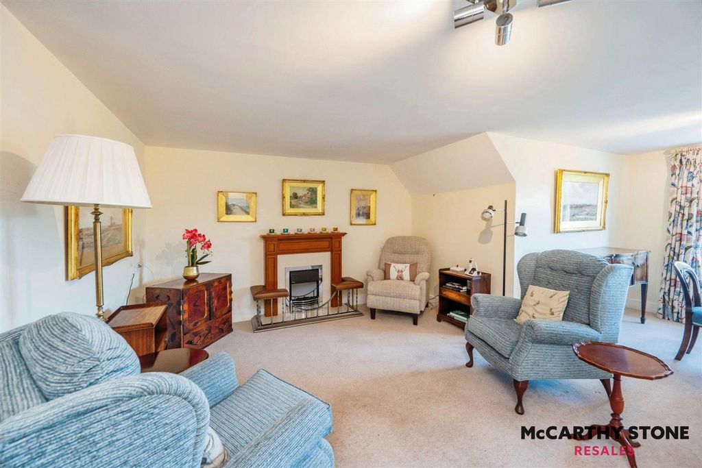 Additional image 2 of 2 bed flat for saleHorton Mill Court, Hanbury Road, Droitwich WR9