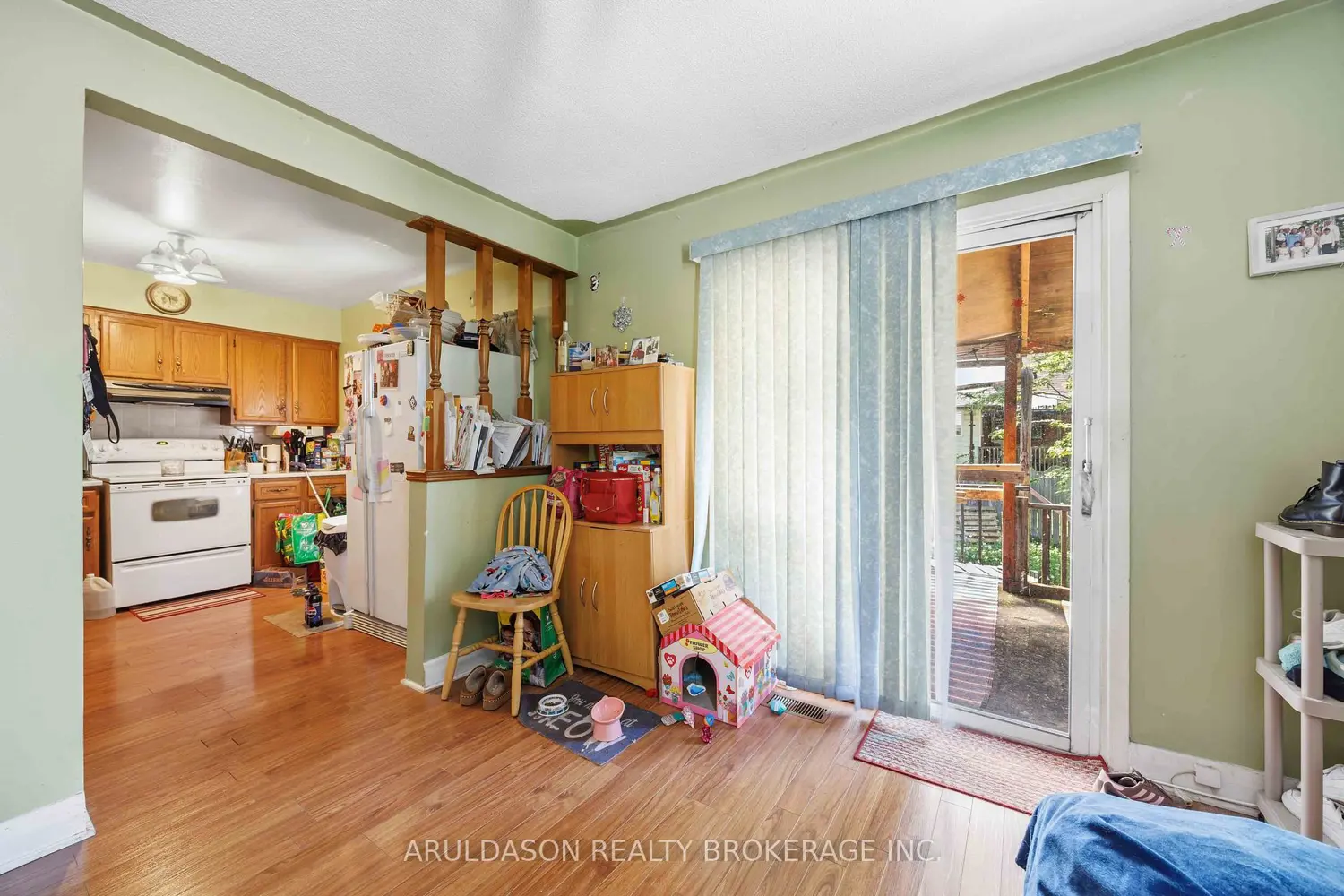 457 Montcalm Avenue photo 4