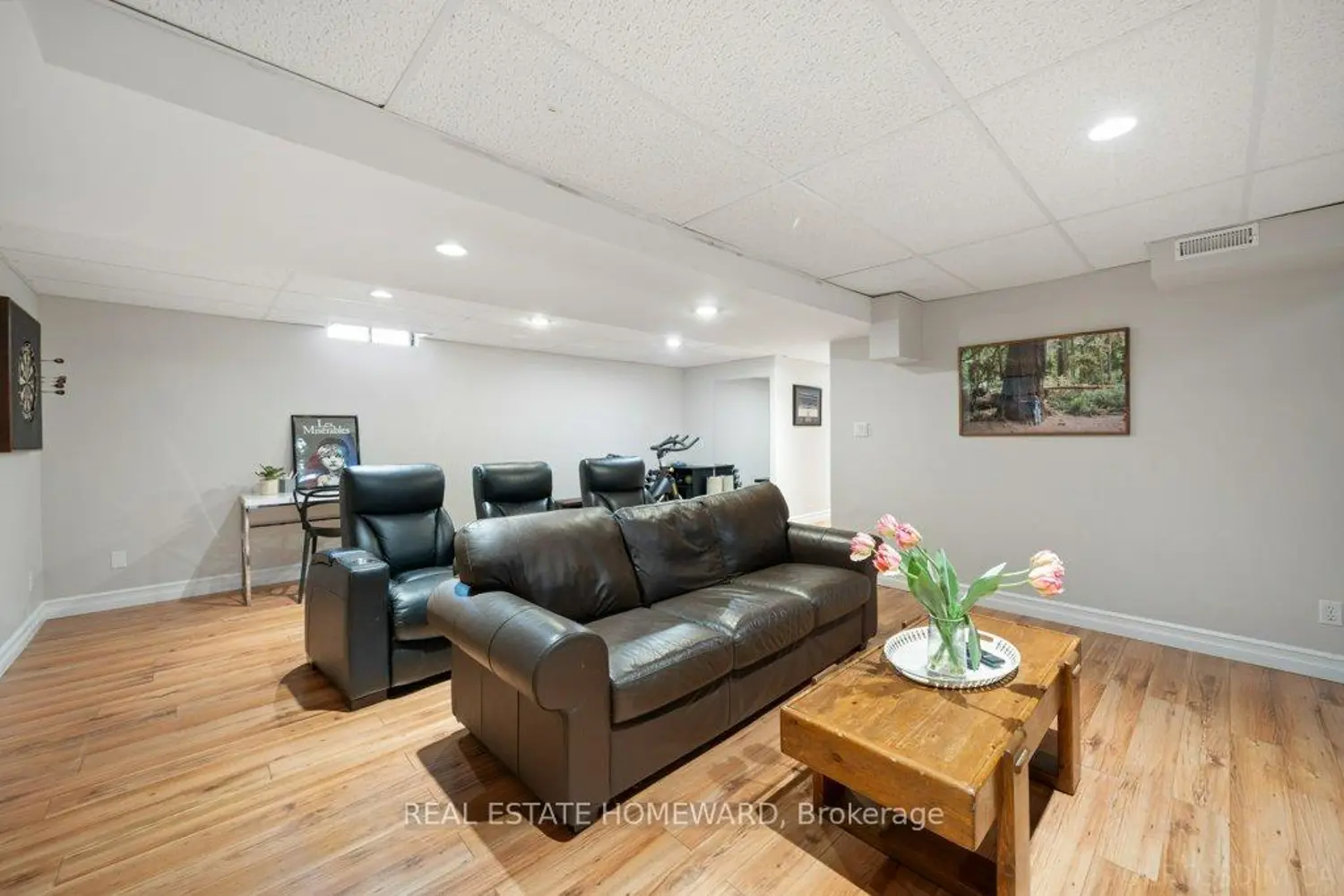 Additional image 16 of 5908 Leeside Crescent