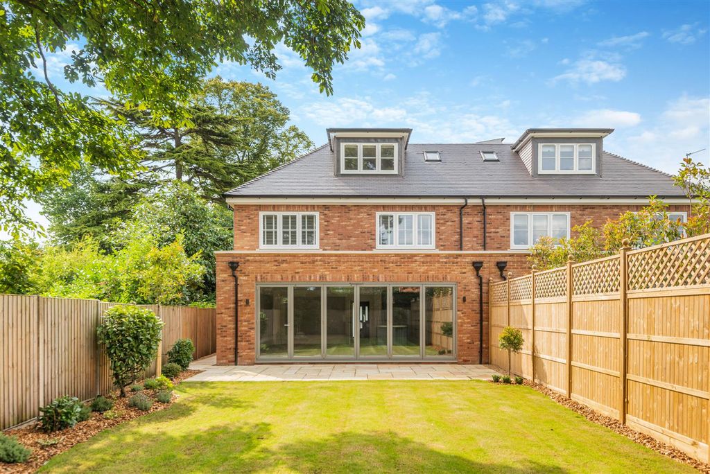 Additional image 2 of 4 bed property for saleNorthcroft Road, Englefield Green, Egham TW20