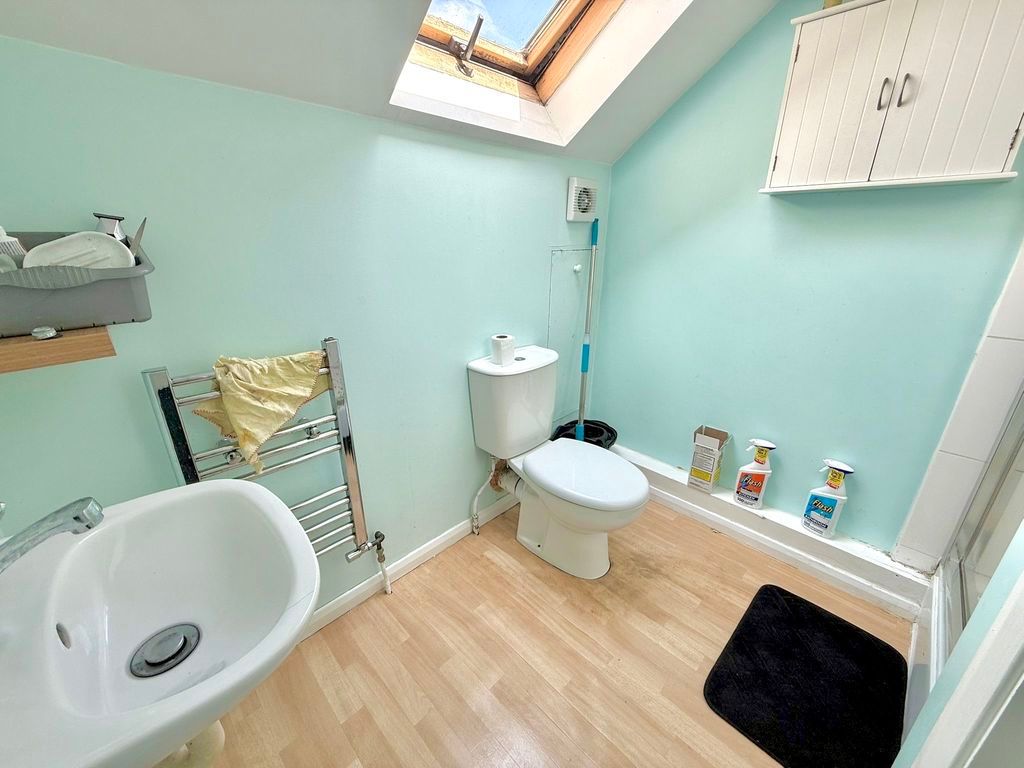 Additional image 12 of 4 bed semi-detached house for saleEvelyn Road, Dunstable LU5