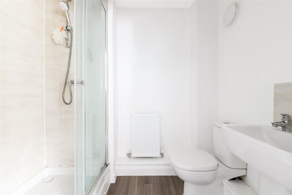 Additional image 9 of 2 bed flat for saleWinter Close, Epsom KT17