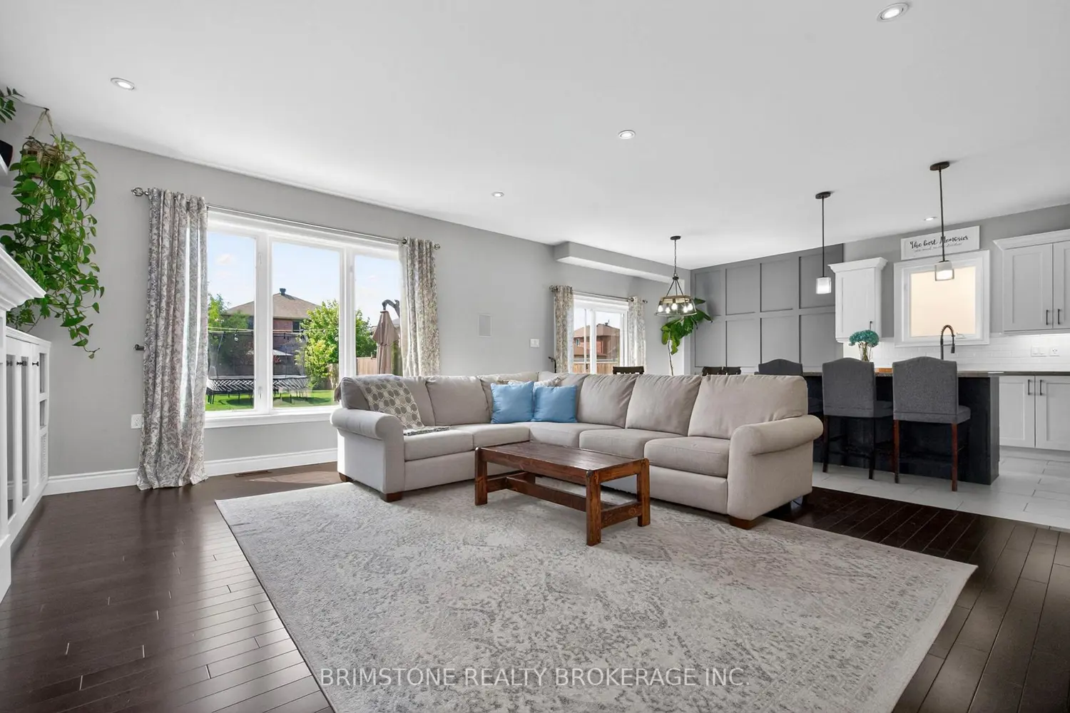 15 Lowry Court