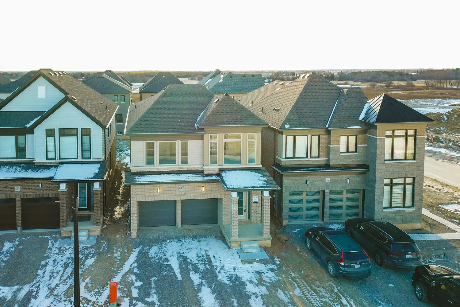 643 Windwood Drive photo 3