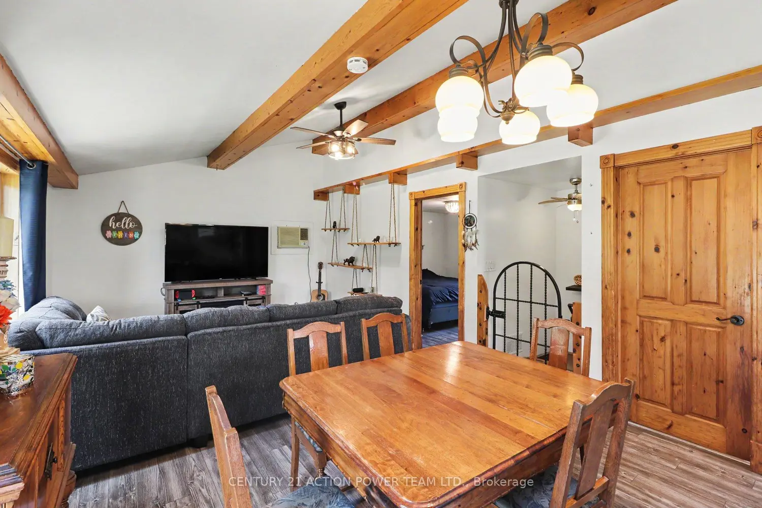 579 Montee Lajeunesse Road photo 4