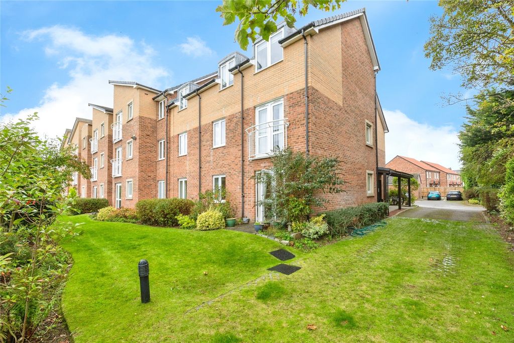 2 bed flat for saleCamsell Court, Framwellgate Moor DH1