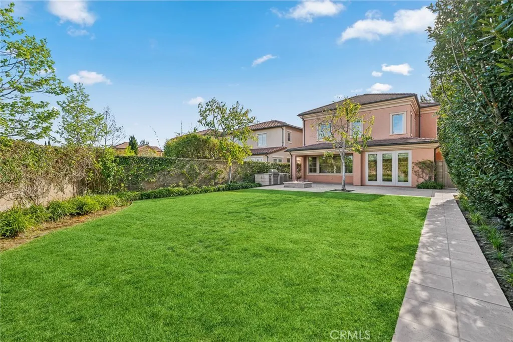 99 Lupari, Irvine, CA 92618 photo 2