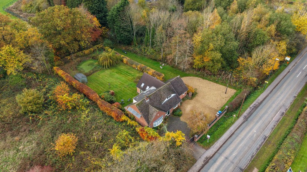 4 bed detached house for saleStation Road, Mickleover, Derby DE3