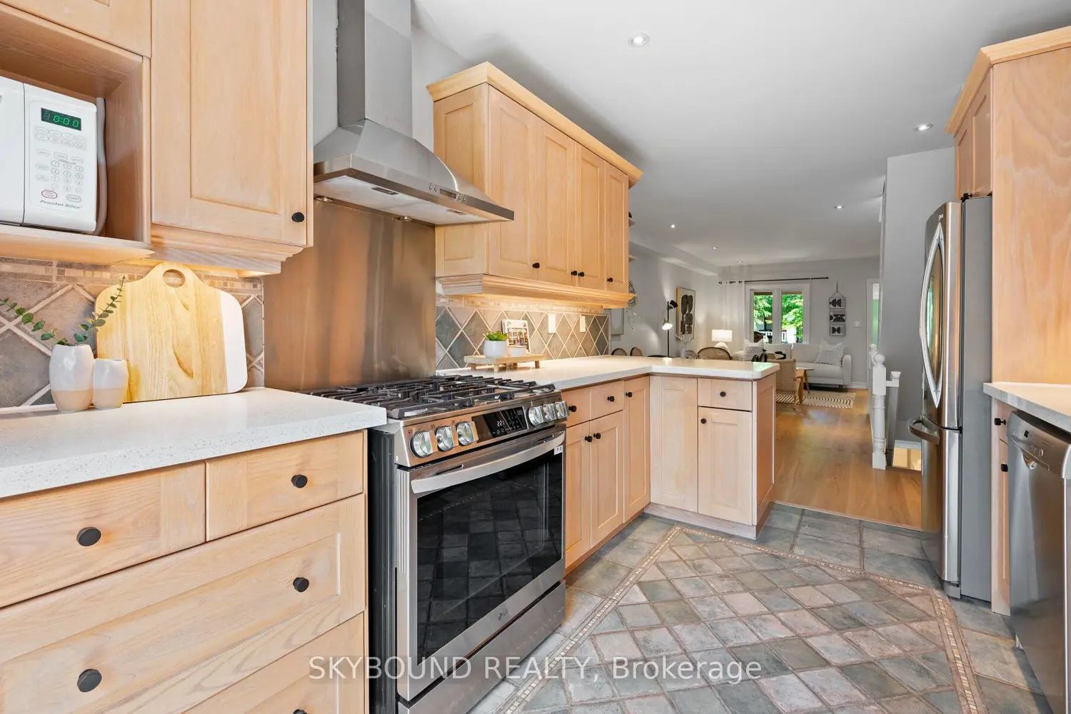 Additional image 7 of 326 Kenilworth Avenue