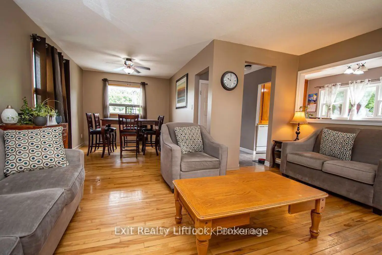 644 Hawley Street photo 3