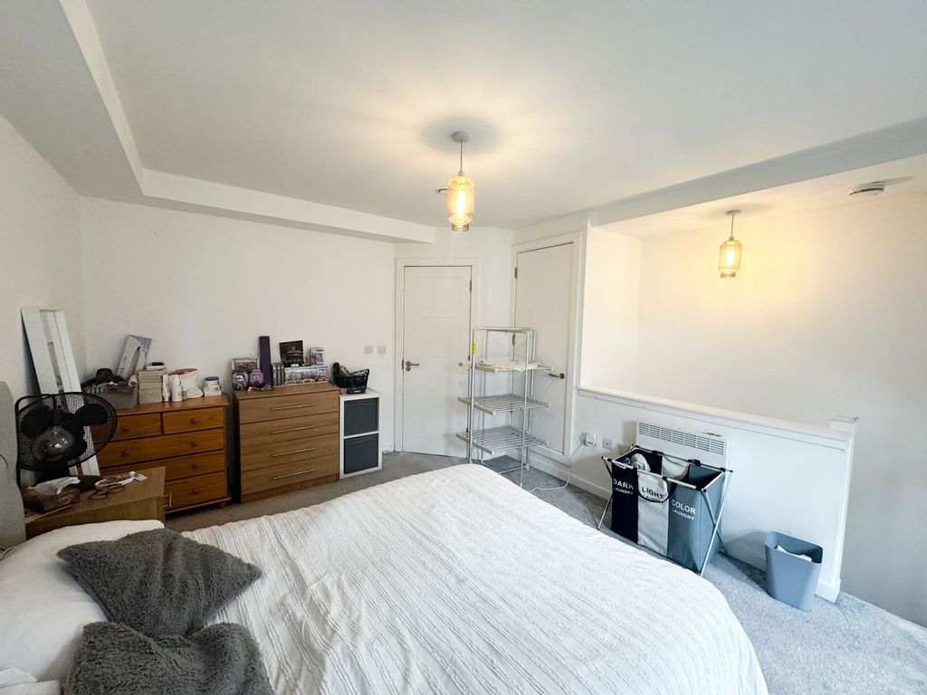 Additional image 7 of 1 bed flat for saleSteeple View Apartments, Steeple View Close, Hyde SK14
