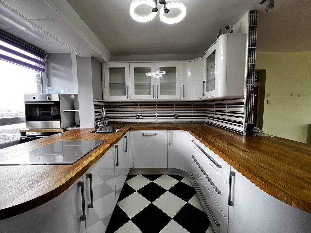 Additional image 4 of 3 bed flat for saleThe Gateway, Dover CT16