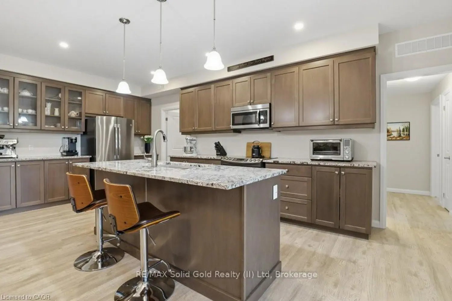 206 Jessica Crescent A photo 3