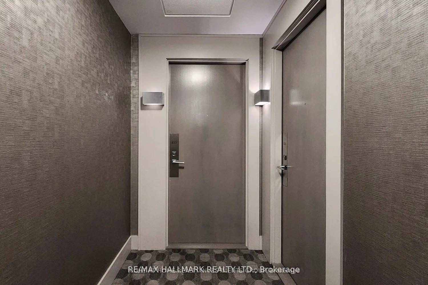 Additional image 2 of 7165 Yonge Street 833