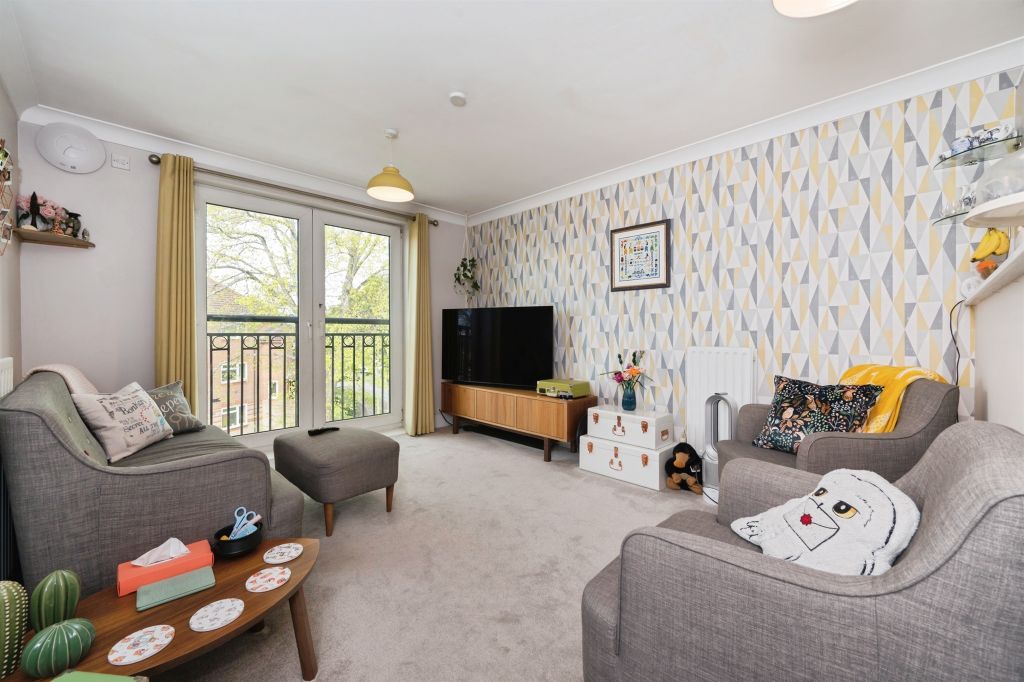 Additional image 2 of 2 bed flat for saleTwyford Road, Eastleigh SO50