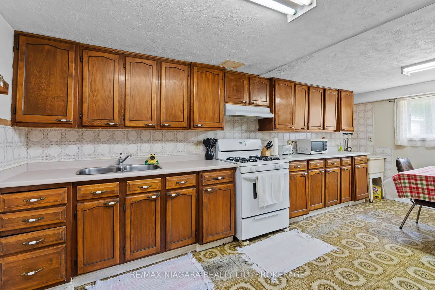 Additional image 11 of 6650 Hawkins Street