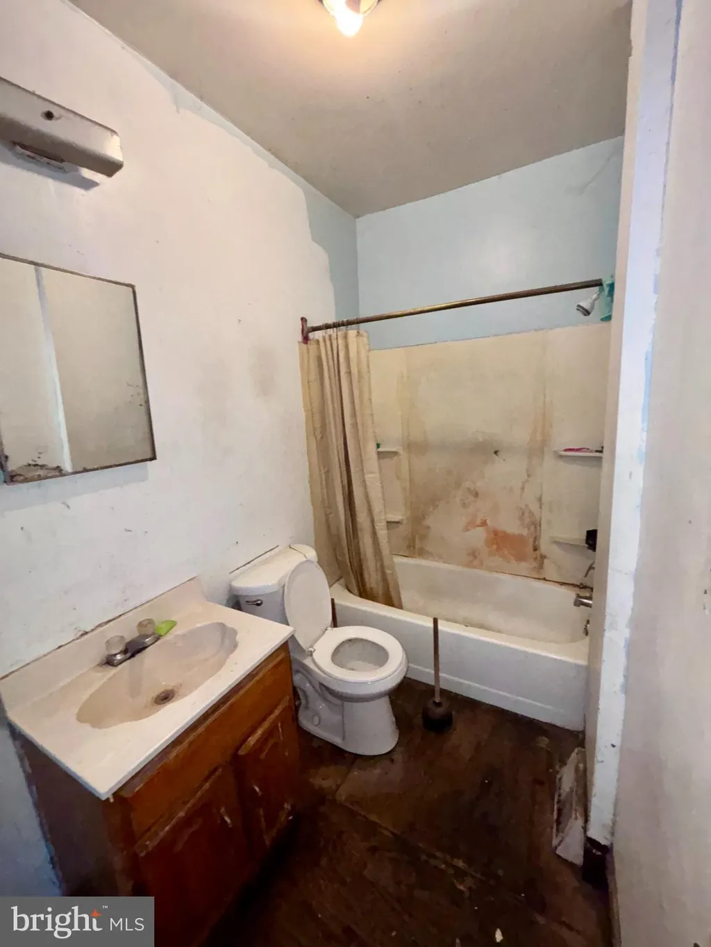 Additional image 12 of 71 E Penn Street, Philadelphia, PA 19144