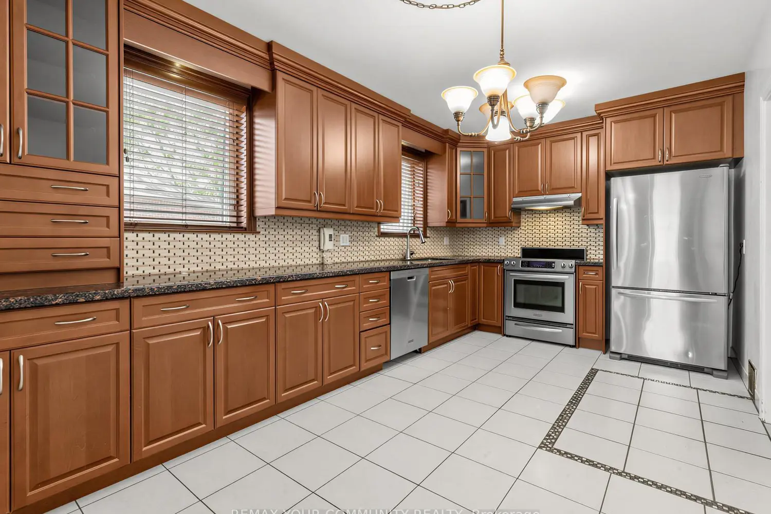 Additional image 10 of 9 Letchworth Crescent