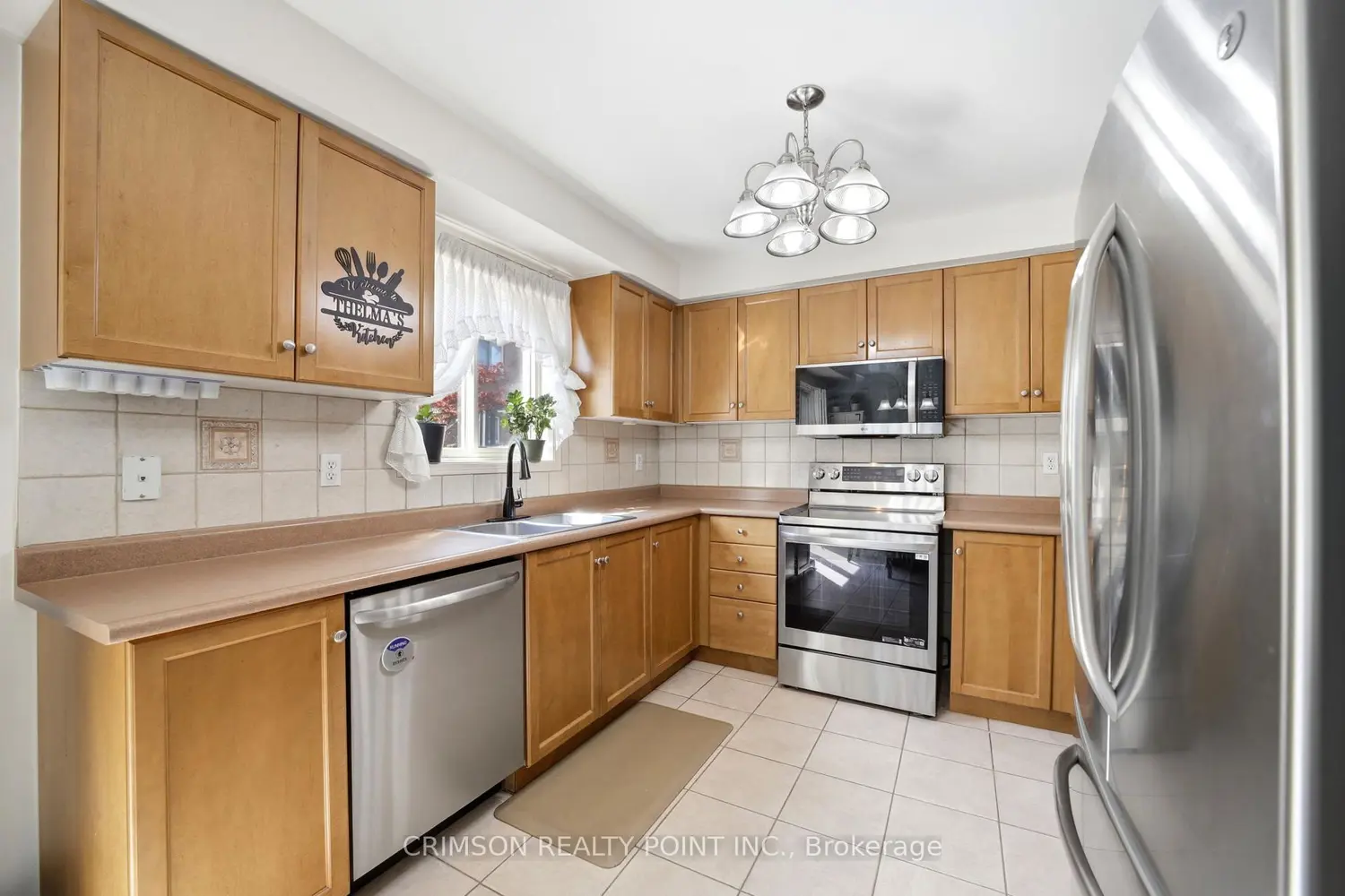 42 Dawson Crescent photo 4