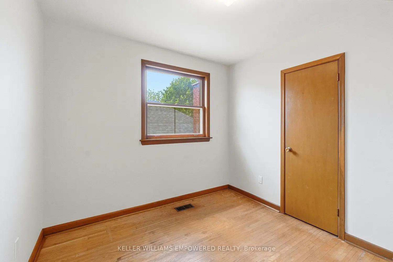 Additional image 9 of 28 East Drive