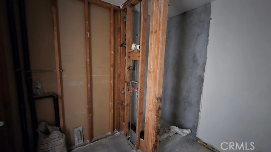 Additional image 9 of 2929 Waverly Apt # 213 Dr, Los Angeles, CA 90039